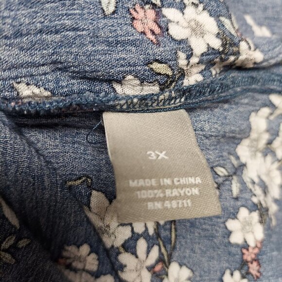 Falls Creek Women's Plus Size Floral Print Lace Detail Long Sleeve Blouse - Picture 8 of 9